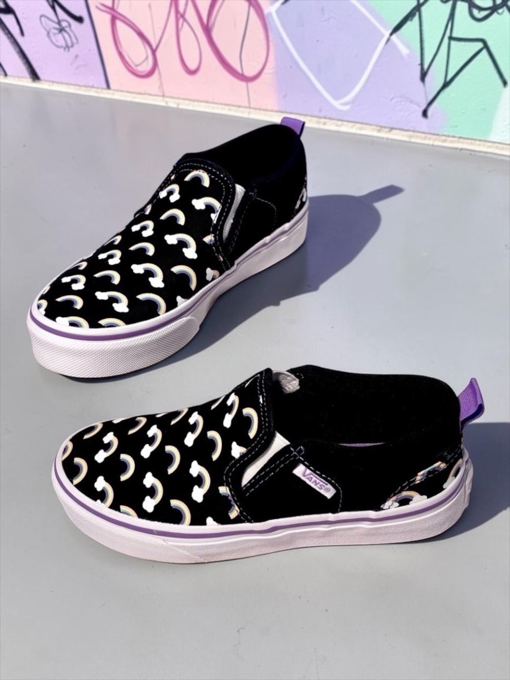 NWOT Vans Rainbow Cloud Slip‑Ons 🌈 Black Canvas Youth 1 Lavender Trim Unisex